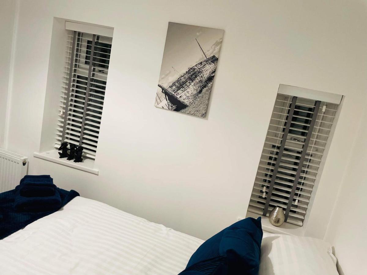 Luxury Suite 3 Bed Apartment Sleeps 6-8 黑潭 外观 照片